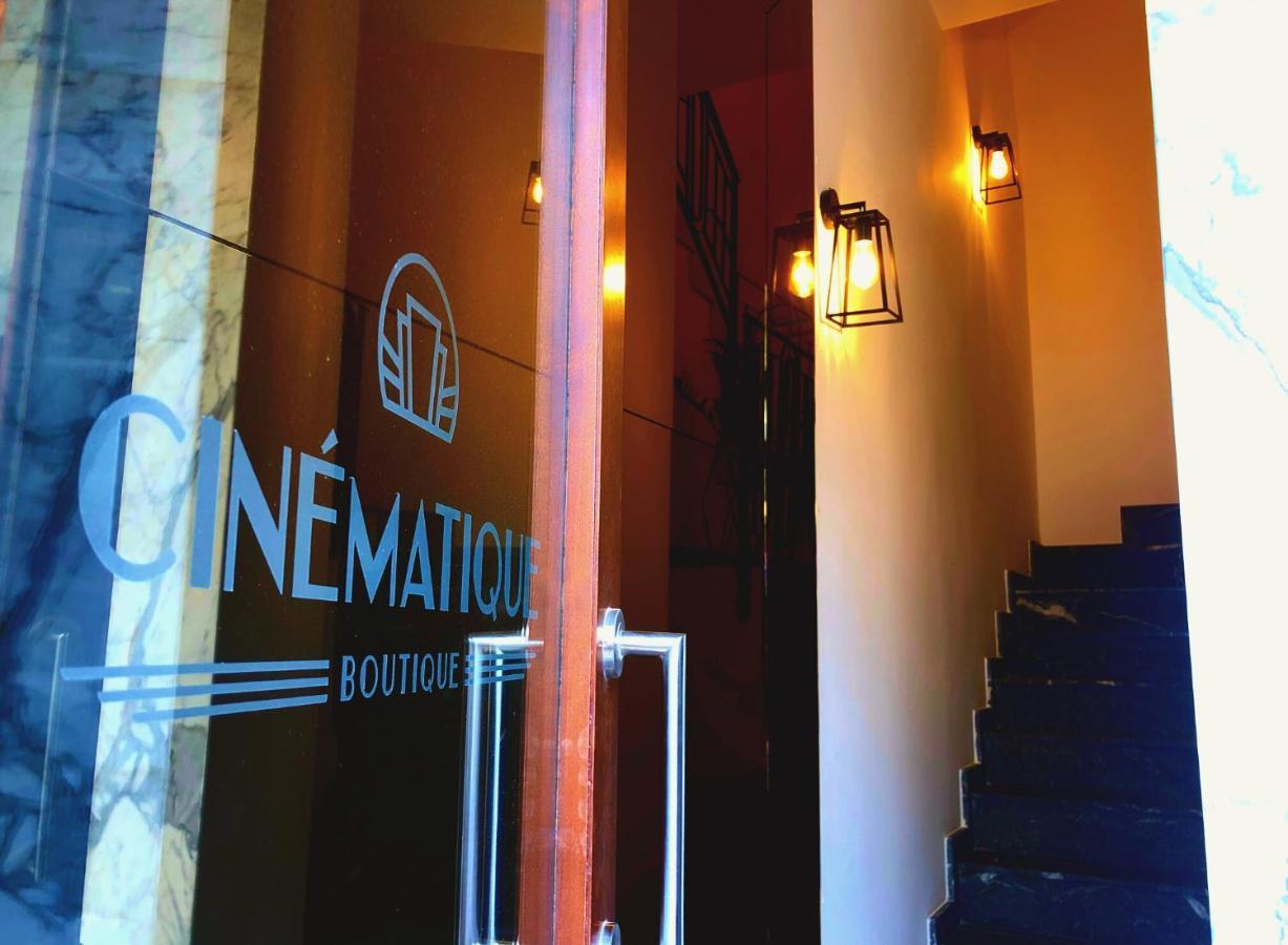 Готель Cinematique Моста Екстер'єр фото