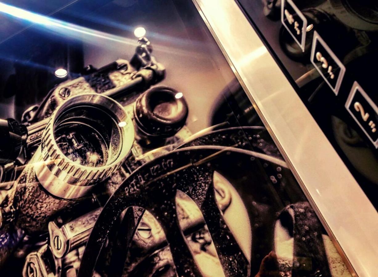 Готель Cinematique Моста Екстер'єр фото